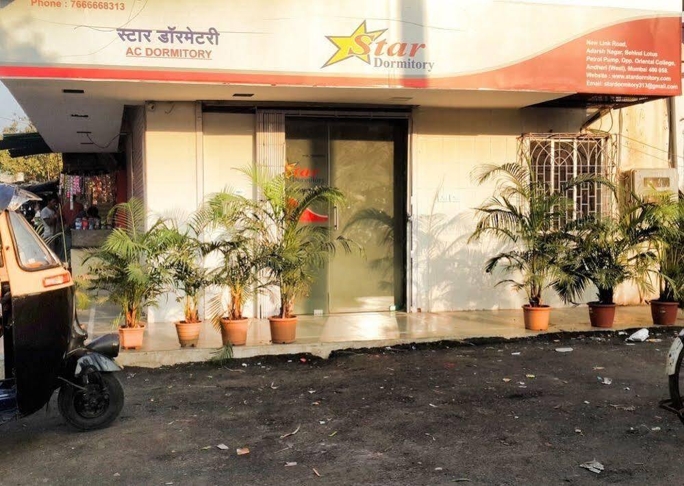 Star Dormitory Mumbai  Buitenkant foto
