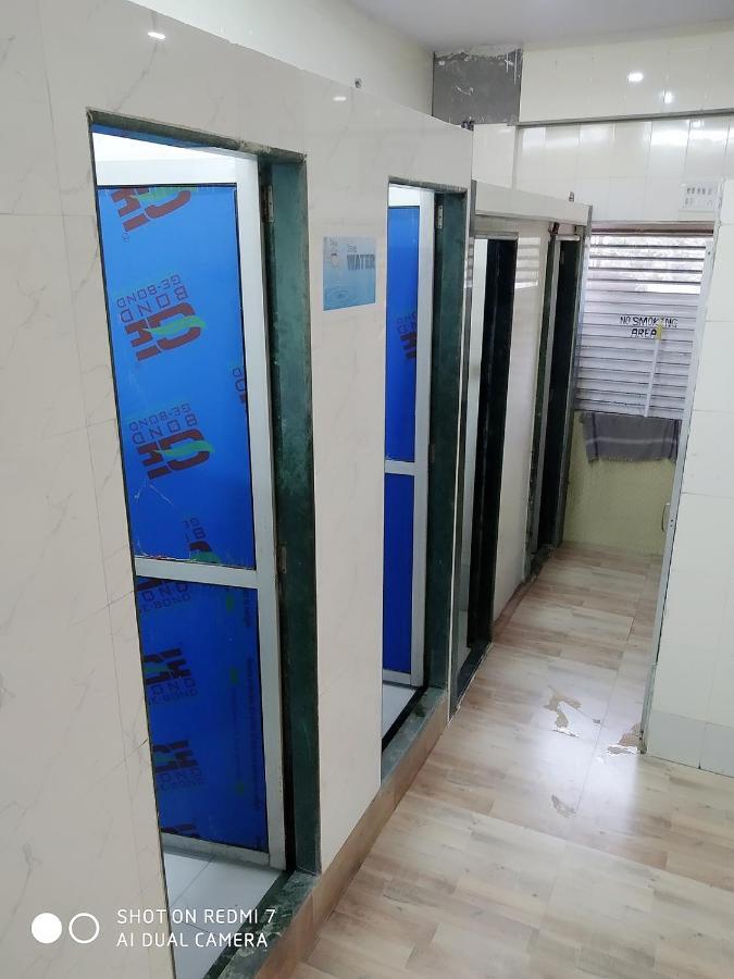 Star Dormitory Mumbai  Buitenkant foto