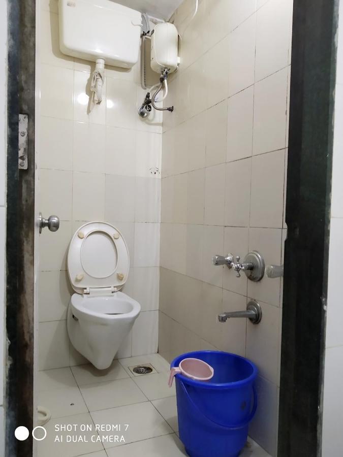 Star Dormitory Mumbai  Buitenkant foto